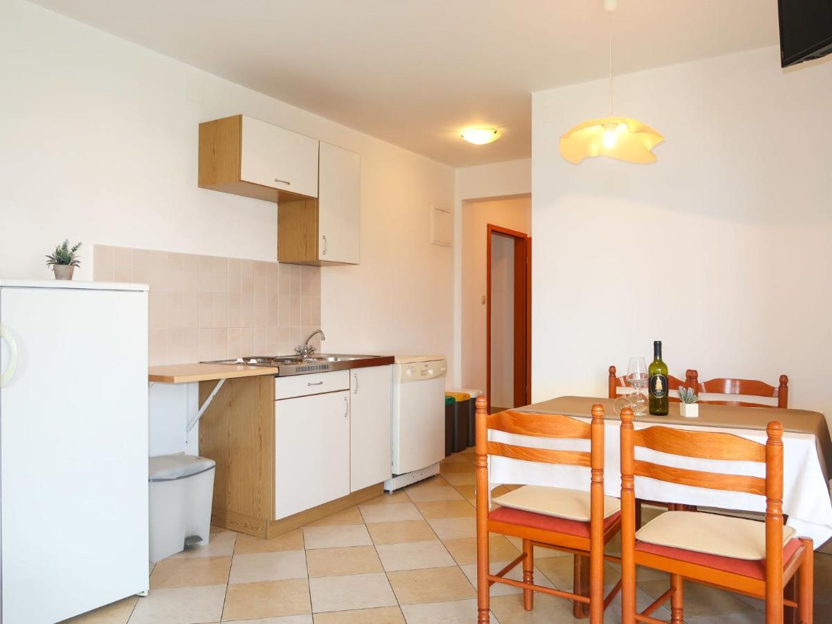 Apartment Marija - Vrb102 By Interhome Vrbnik Eksteriør billede
